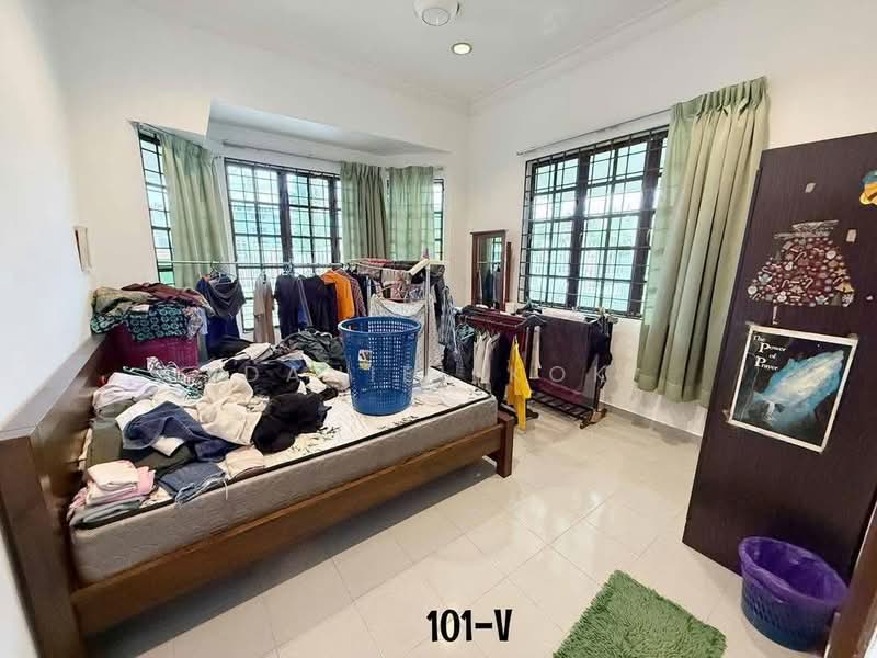 Semi-Detached House for Sale in Taman Chi Liung (Klang) - Daniel Kok - Bedroom - PropertyGuru.com.my