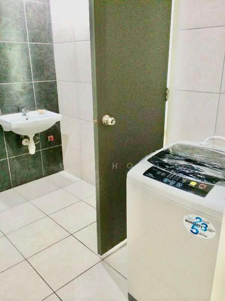 Service Residence for Rent at D'Pulze Cyberjaya - Kar Hooi - Bathroom - PropertyGuru.com.my