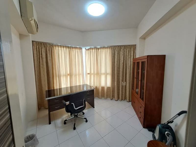 Servis Apartment untuk Disewa di Birch Regency @ Penang Times Square - Alex Lim - Study - PropertyGuru.com.my