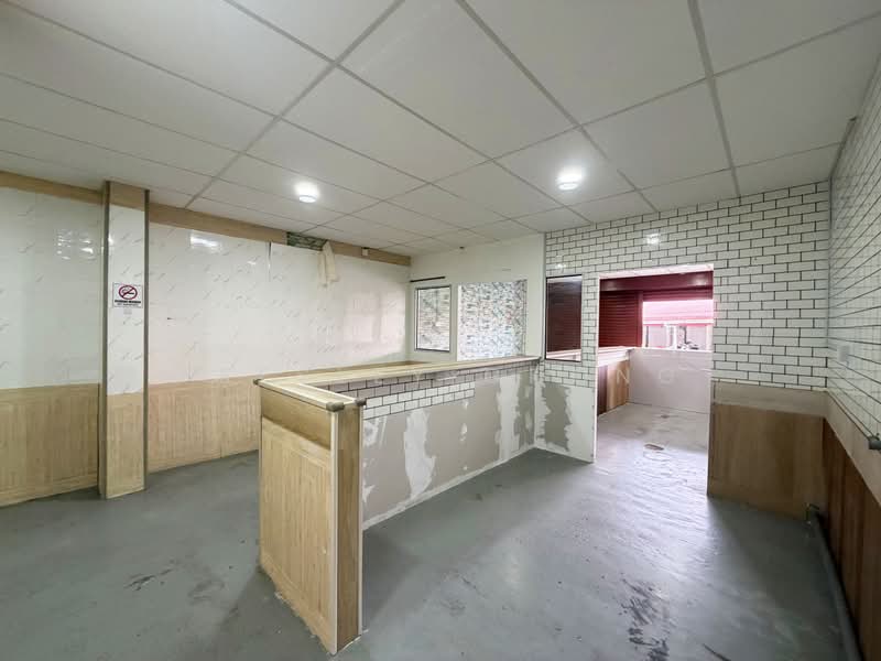 Kedai untuk Dijual di Taman Tasik Emas (Kampar) - Presley Chong - Interior - PropertyGuru.com.my