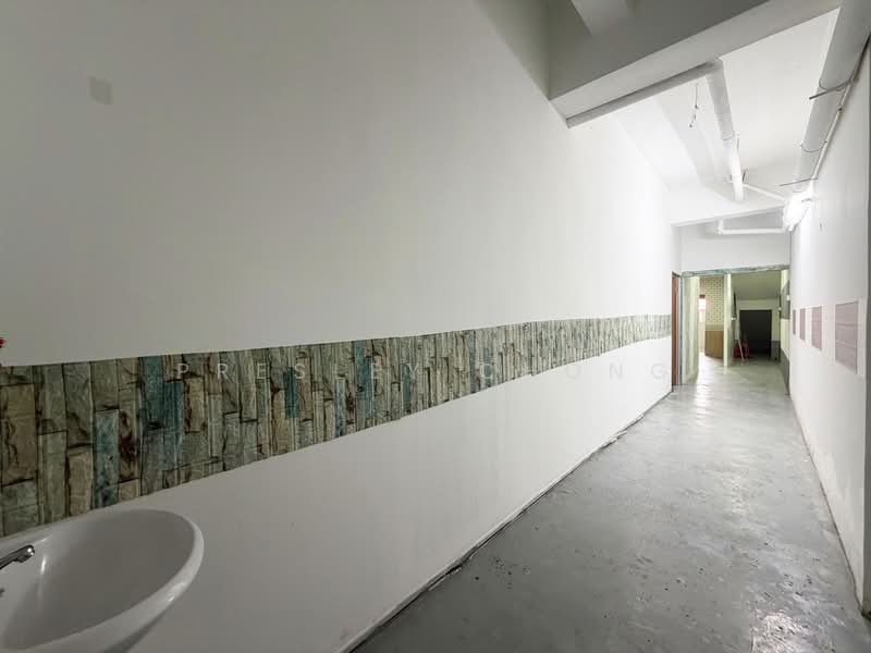 Kedai untuk Dijual di Taman Tasik Emas (Kampar) - Presley Chong - Interior - PropertyGuru.com.my