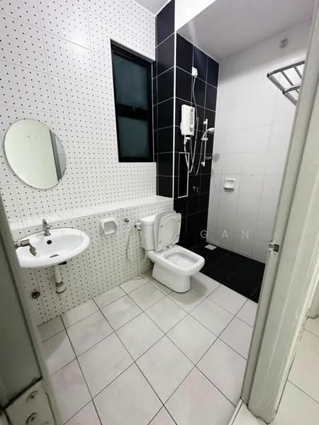 Service Residence for Rent at The Sky Executive Suites - Edward Gan - Bathroom - PropertyGuru.com.my