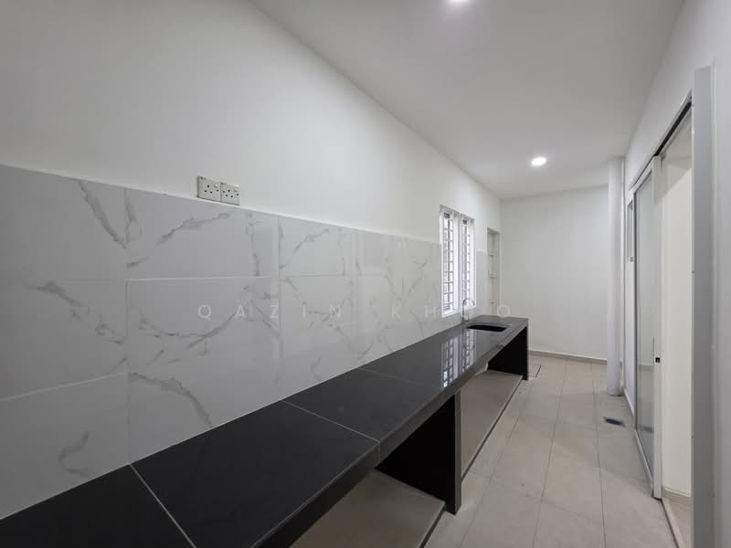 Rumah Teres 2.5 Tingkat untuk Dijual di Taman Menglembu Impiana Adril (Menglembu) - Qazin Khoo - Kitchen - PropertyGuru.com.my