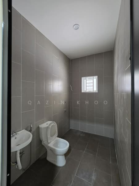 Rumah Teres 2.5 Tingkat untuk Dijual di Taman Menglembu Impiana Adril (Menglembu) - Qazin Khoo - Bathroom - PropertyGuru.com.my