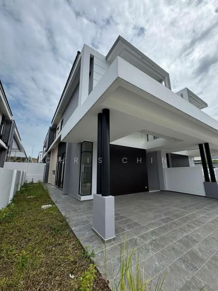 Cluster House for Sale in Austin Crest (Johor Bahru) - Chris Chin - Exterior - PropertyGuru.com.my