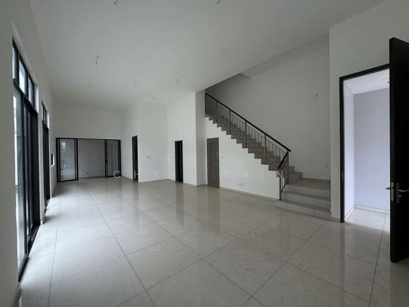 Cluster House for Sale in Austin Crest (Johor Bahru) - Chris Chin - Living Room - PropertyGuru.com.my