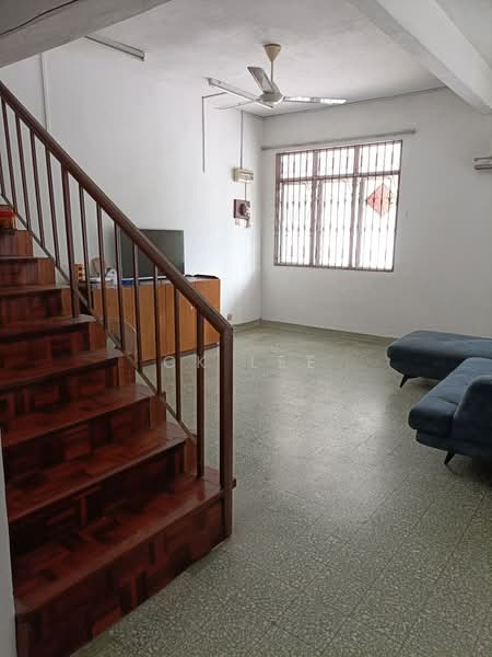 Rumah Teres 2 Tingkat untuk Dijual di Taman Overseas Union (Taman Oug) (Jalan Klang Lama (Old Klang Road)) - CK Lee - Living Room - PropertyGuru.com.my
