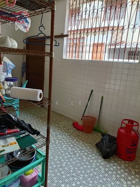 Rumah Teres 2 Tingkat untuk Dijual di Taman Overseas Union (Taman Oug) (Jalan Klang Lama (Old Klang Road)) - CK Lee - Kitchen - PropertyGuru.com.my
