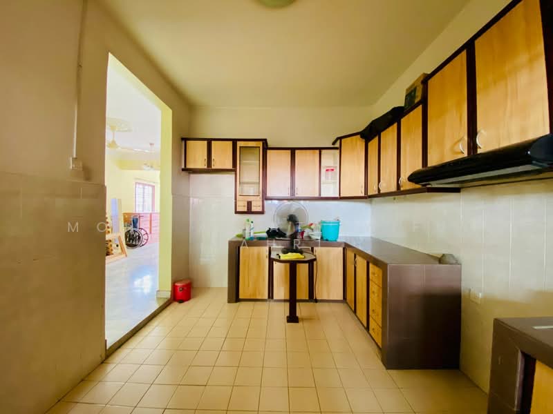 2-storey Terraced House for Sale in Bandar Tun Hussein Onn (Cheras) - Mohd Aizat Saiful Bahri - Kitchen - PropertyGuru.com.my
