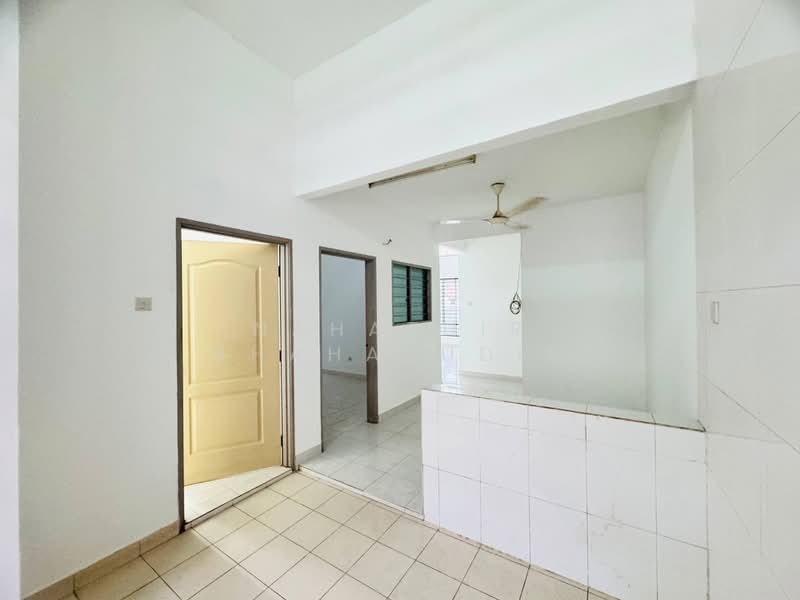 1-storey Terraced House for Sale in Bandar Bukit Raja (Klang) - Nahathir Shahabudin - Interior - PropertyGuru.com.my
