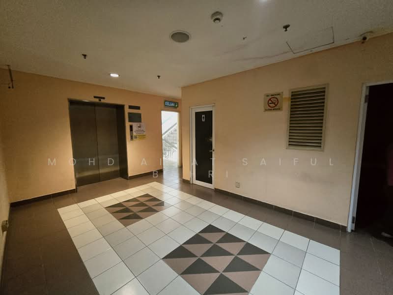 Pejabat untuk Dijual di Subang Jaya (Selangor) - Mohd Aizat Saiful Bahri - Lobby - PropertyGuru.com.my