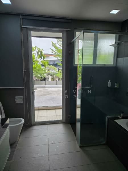 Rumah Banglo untuk Disewa di Puchong (Selangor) - Benjamin Khor - Bathroom - PropertyGuru.com.my
