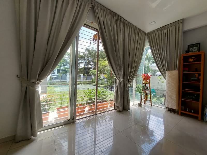 Rumah Banglo untuk Disewa di Puchong (Selangor) - Benjamin Khor - Living Room - PropertyGuru.com.my