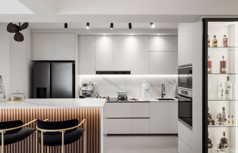 Servis Apartment untuk Dijual di TriTower Residence @ Johor Bahru Sentral - Dennis Lee - Kitchen - PropertyGuru.com.my