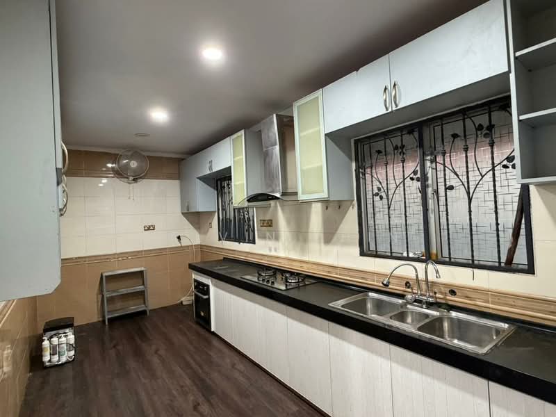 Townhouse for Sale in Jalan Ipoh (Kuala Lumpur) - calvin Chin - Kitchen - PropertyGuru.com.my