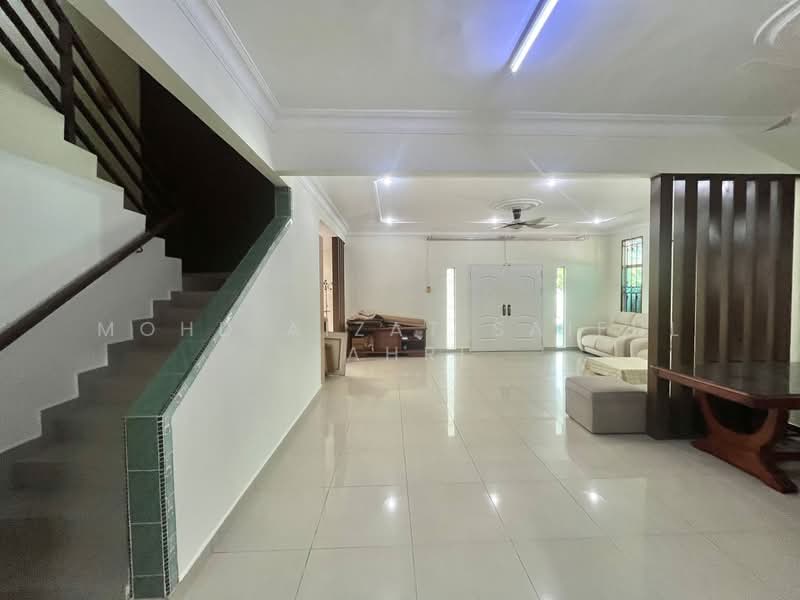 Semi-Detached House for Sale in Taman Kajang Impian (Kajang) - Mohd Aizat Saiful Bahri - Living Room - PropertyGuru.com.my