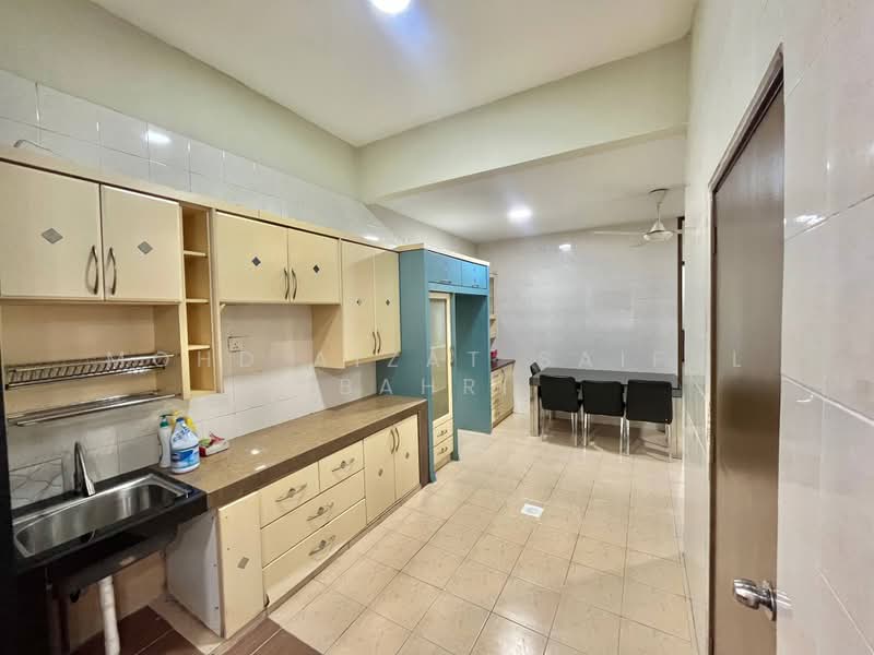 Semi-Detached House for Sale in Taman Kajang Impian (Kajang) - Mohd Aizat Saiful Bahri - Kitchen - PropertyGuru.com.my