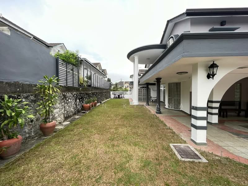 Rumah Berkembar untuk Dijual di Seksyen 9 (Shah Alam) - Amirun Kinanah - Exterior - PropertyGuru.com.my