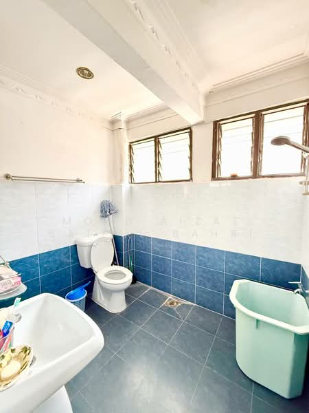Rumah Teres 2 Tingkat untuk Dijual di Seksyen 1 Bandar Baru Bangi (Bandar Baru Bangi) - Mohd Aizat Saiful Bahri - Bathroom - PropertyGuru.com.my