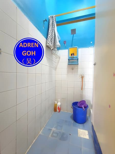 Rumah Flat untuk Dijual di Desa Baiduri - Adren Goh - Bathroom - PropertyGuru.com.my