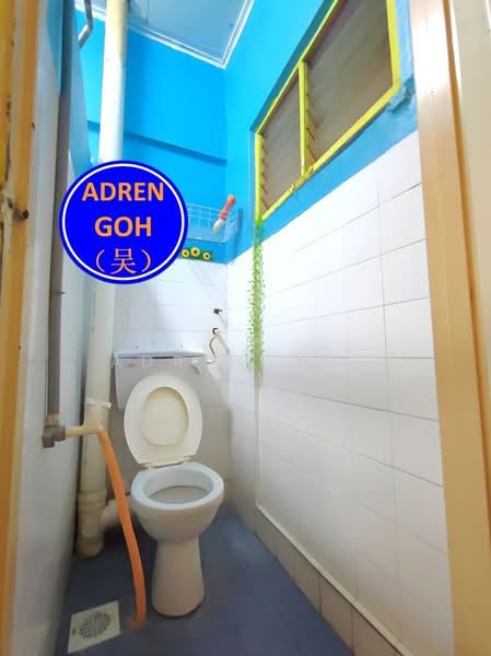 Rumah Flat untuk Disewa di Desa Baiduri - Adren Goh - Bathroom - PropertyGuru.com.my