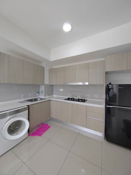 Servis Apartment untuk Disewa di Gravit8, Klang - Ethan Chong - Kitchen - PropertyGuru.com.my