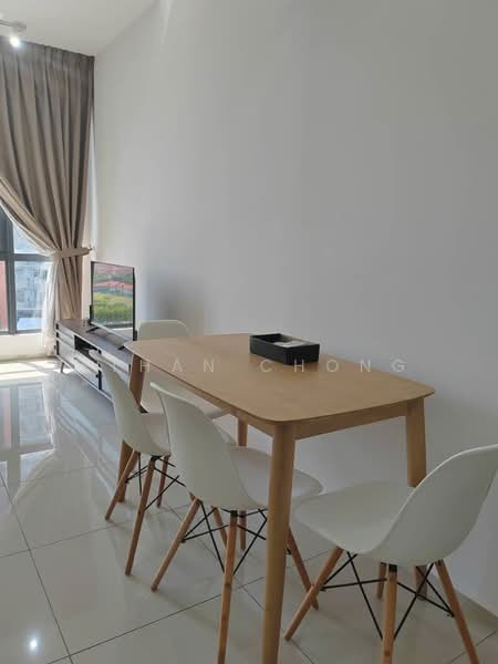 Servis Apartment untuk Disewa di Gravit8, Klang - Ethan Chong - Dining Room - PropertyGuru.com.my