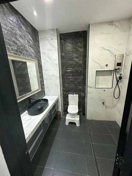 Rumah Teres 2 Tingkat untuk Disewa di Taman Damansara Aliff (Tampoi) - Suk Teng Choong - Bathroom - PropertyGuru.com.my