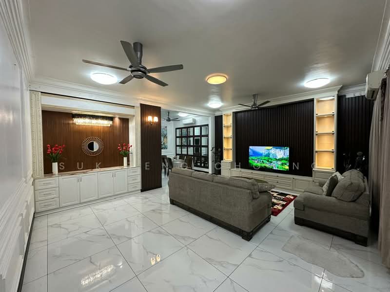 Rumah Teres 2 Tingkat untuk Disewa di Taman Damansara Aliff (Tampoi) - Suk Teng Choong - Living Room - PropertyGuru.com.my