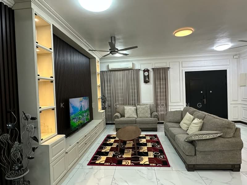 Rumah Teres 2 Tingkat untuk Disewa di Taman Damansara Aliff (Tampoi) - Suk Teng Choong - Living Room - PropertyGuru.com.my