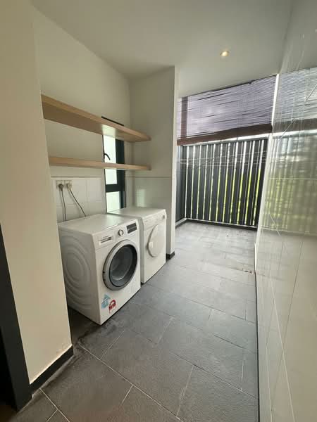 Rumah Teres 3 Tingkat untuk Disewa di Desa Parkcity (Kuala Lumpur) - SY YAP - Balcony - PropertyGuru.com.my