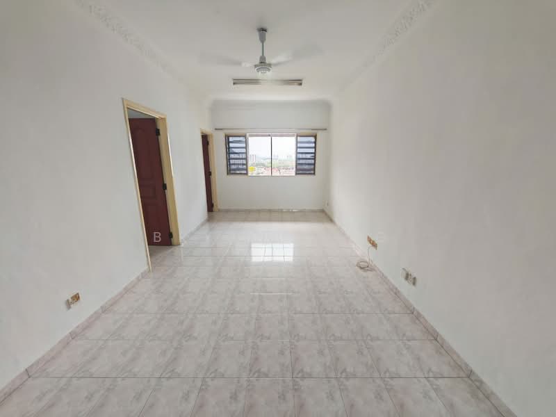 Rumah Flat untuk Dijual di Desa Mawar - Bryan H'ng - Living Room - PropertyGuru.com.my