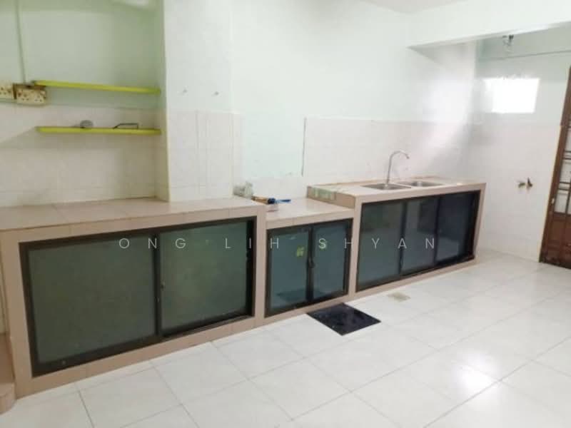 Rumah Teres 2 Tingkat untuk Dijual di Bandar Baru Permas Jaya (Permas Jaya) - Ong Lih Shyan - Kitchen - PropertyGuru.com.my