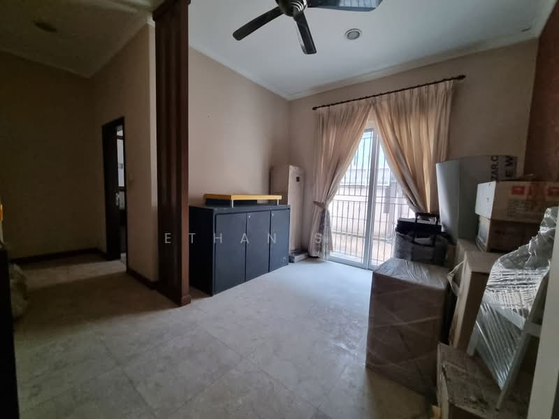 Rumah Banglo untuk Dijual di Kota Damansara (Selangor) - Ethan Swe - Living Room - PropertyGuru.com.my