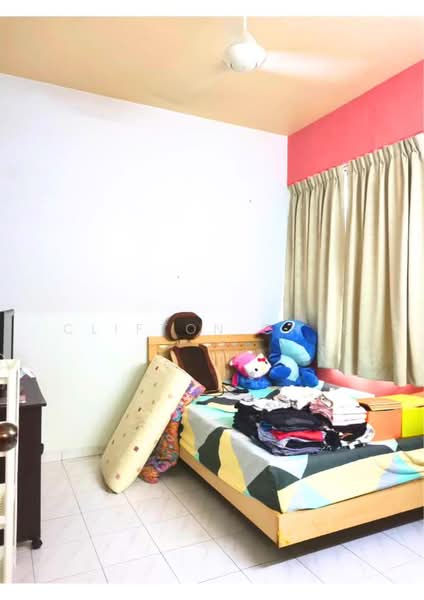 Rumah Flat untuk Disewa di Taman Terubong Jaya - Clifton Chee - Bedroom - PropertyGuru.com.my