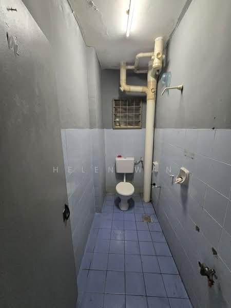 Pangsapuri untuk Dijual di Vista Lavender - Helen Wan - Bathroom - PropertyGuru.com.my