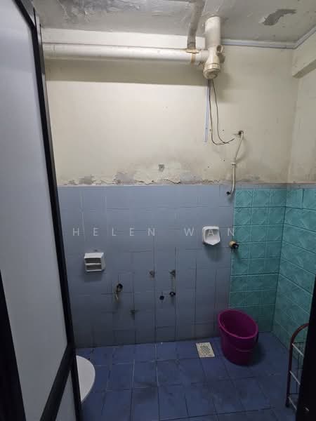 Pangsapuri untuk Dijual di Vista Lavender - Helen Wan - Bathroom - PropertyGuru.com.my