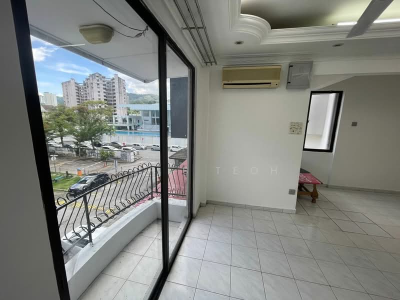 Condominium for Sale at Villa Condominium - Chris Teoh - Balcony - PropertyGuru.com.my