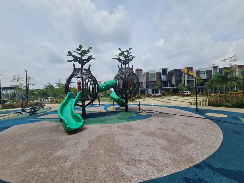 Rumah Teres 3 Tingkat untuk Dijual di Usj 1 (Subang Jaya) - Shu Wai - Exterior - PropertyGuru.com.my