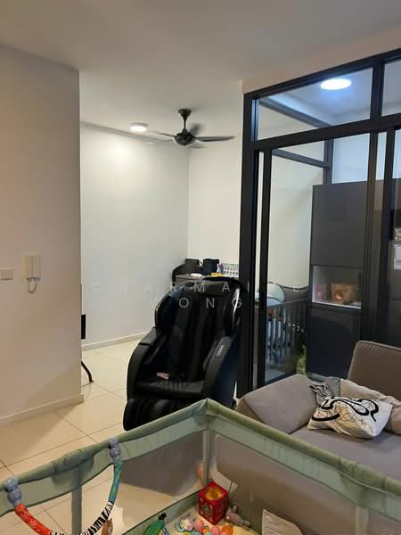 Kondominium untuk Disewa di Bennington Residences @ SkyArena - Charmaine Wong - Living Room - PropertyGuru.com.my