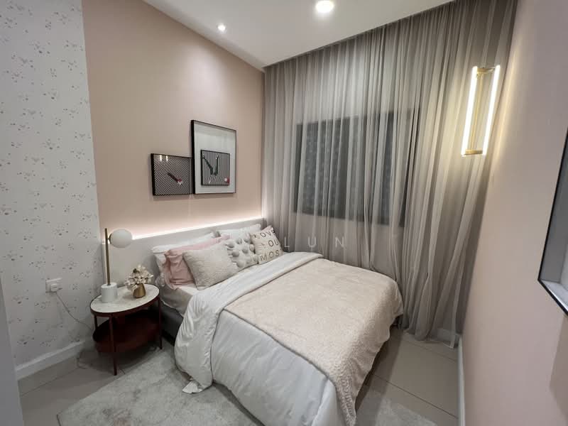 Apartment for Sale at Radium Adesa - Tw Lun - Bedroom - PropertyGuru.com.my