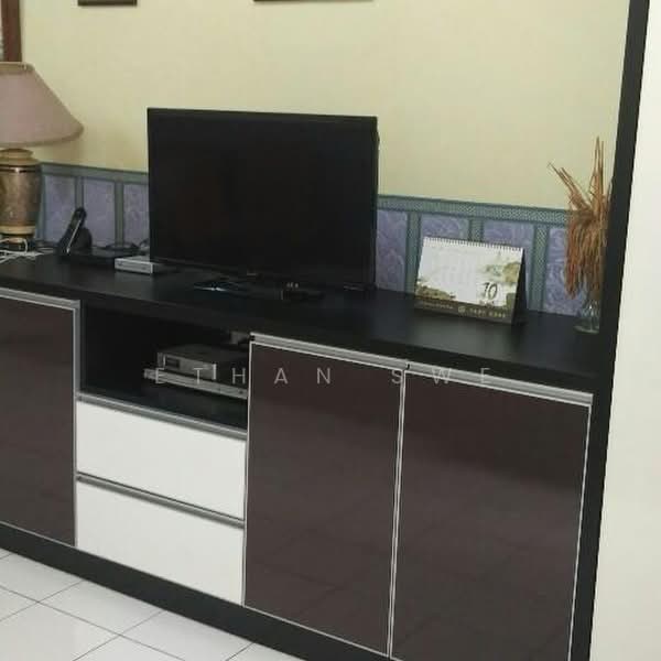 Pangsapuri untuk Dijual di Palma Puteri - Ethan Swe - Living Room - PropertyGuru.com.my