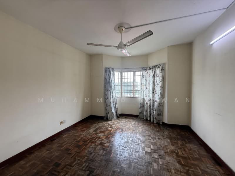 Kondominium untuk Dijual di Puncak Seri Kelana - Muhammad Ezwan - Living Room - PropertyGuru.com.my