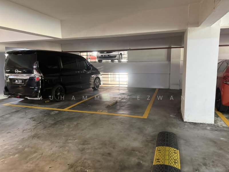Kondominium untuk Dijual di Puncak Seri Kelana - Muhammad Ezwan - Car Park - PropertyGuru.com.my