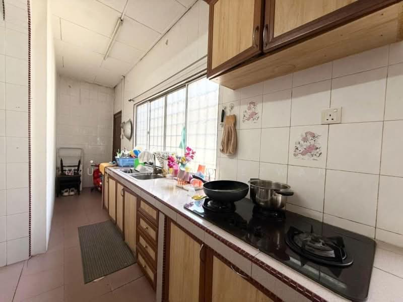 2-storey Terraced House for Sale in Shah Alam (Selangor) - Muhammad Ezwan - Kitchen - PropertyGuru.com.my