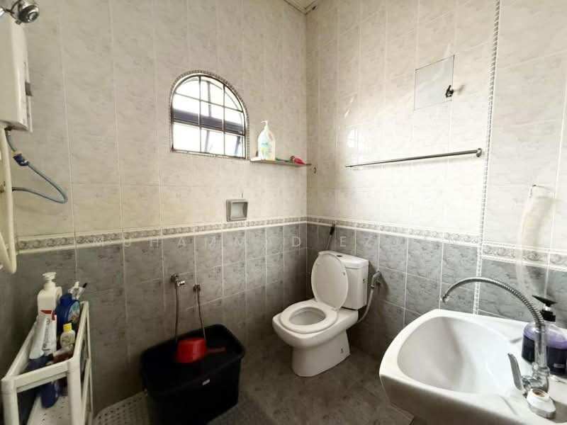 2-storey Terraced House for Sale in Shah Alam (Selangor) - Muhammad Ezwan - Bathroom - PropertyGuru.com.my