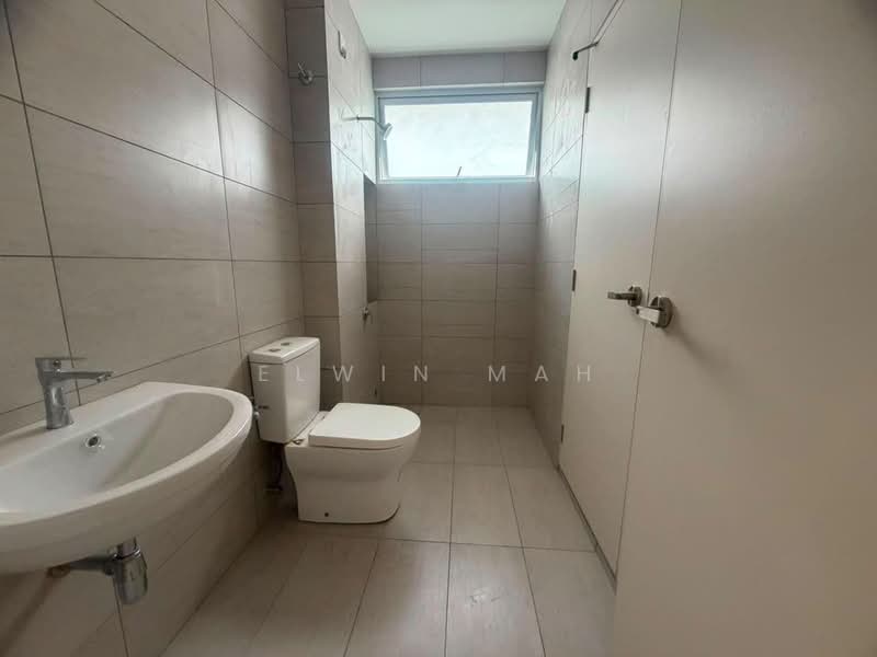 2-storey Terraced House for Sale in Kota Emerald (Rawang) - Elwin Mah - Bathroom - PropertyGuru.com.my