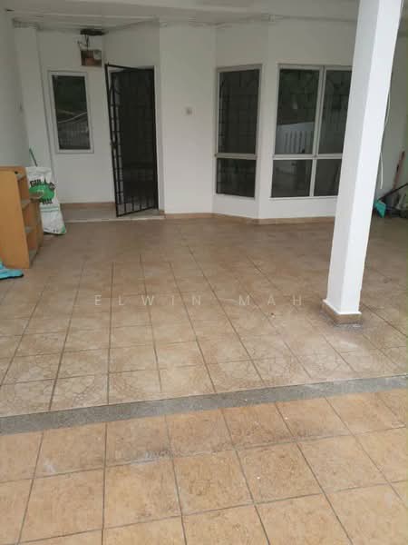 Rumah Teres 2 Tingkat untuk Dijual di Bandar Country Homes (Rawang) - Elwin Mah - Exterior - PropertyGuru.com.my