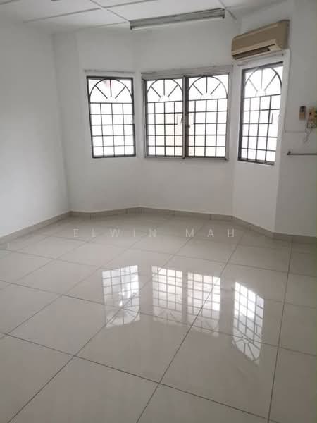 Rumah Teres 2 Tingkat untuk Dijual di Bandar Country Homes (Rawang) - Elwin Mah - Interior - PropertyGuru.com.my