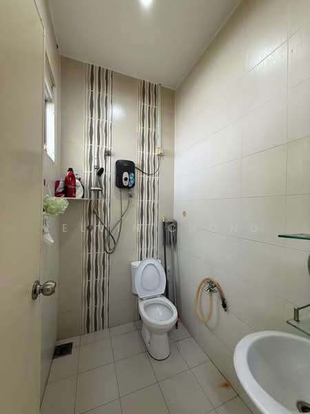 2-storey Terraced House for Rent in Bandar Seri Botani (Simpang Pulai) - Kelvin Chong - Bathroom - PropertyGuru.com.my